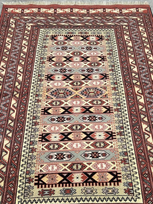 2×1.3M Quchan Rug