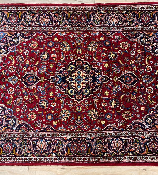 Fine Persian Kashan Rug