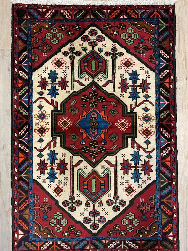1.6x1M Tribal Persian Saveh Rug