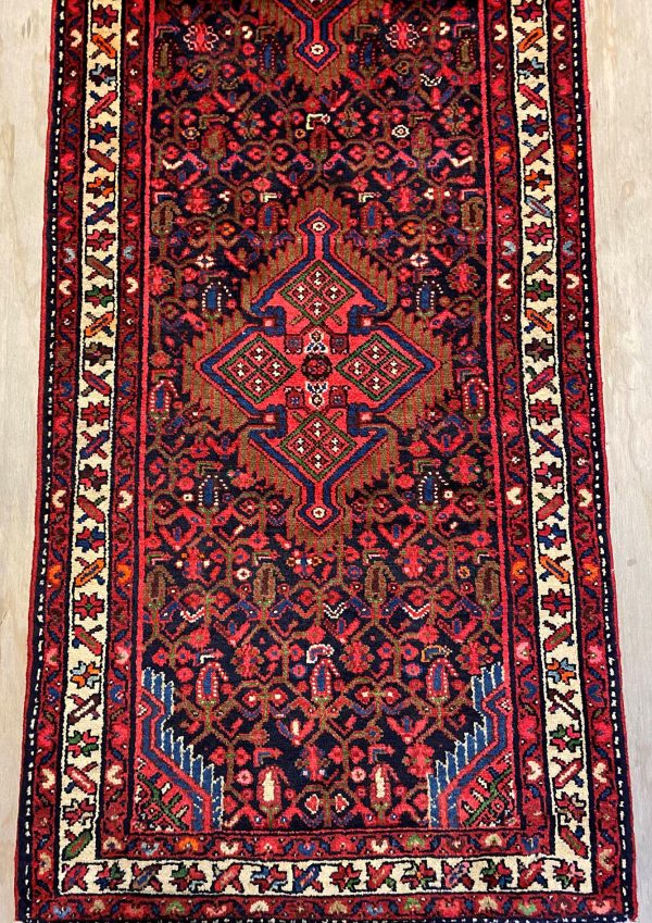 3M Hamedan Persian Runner
