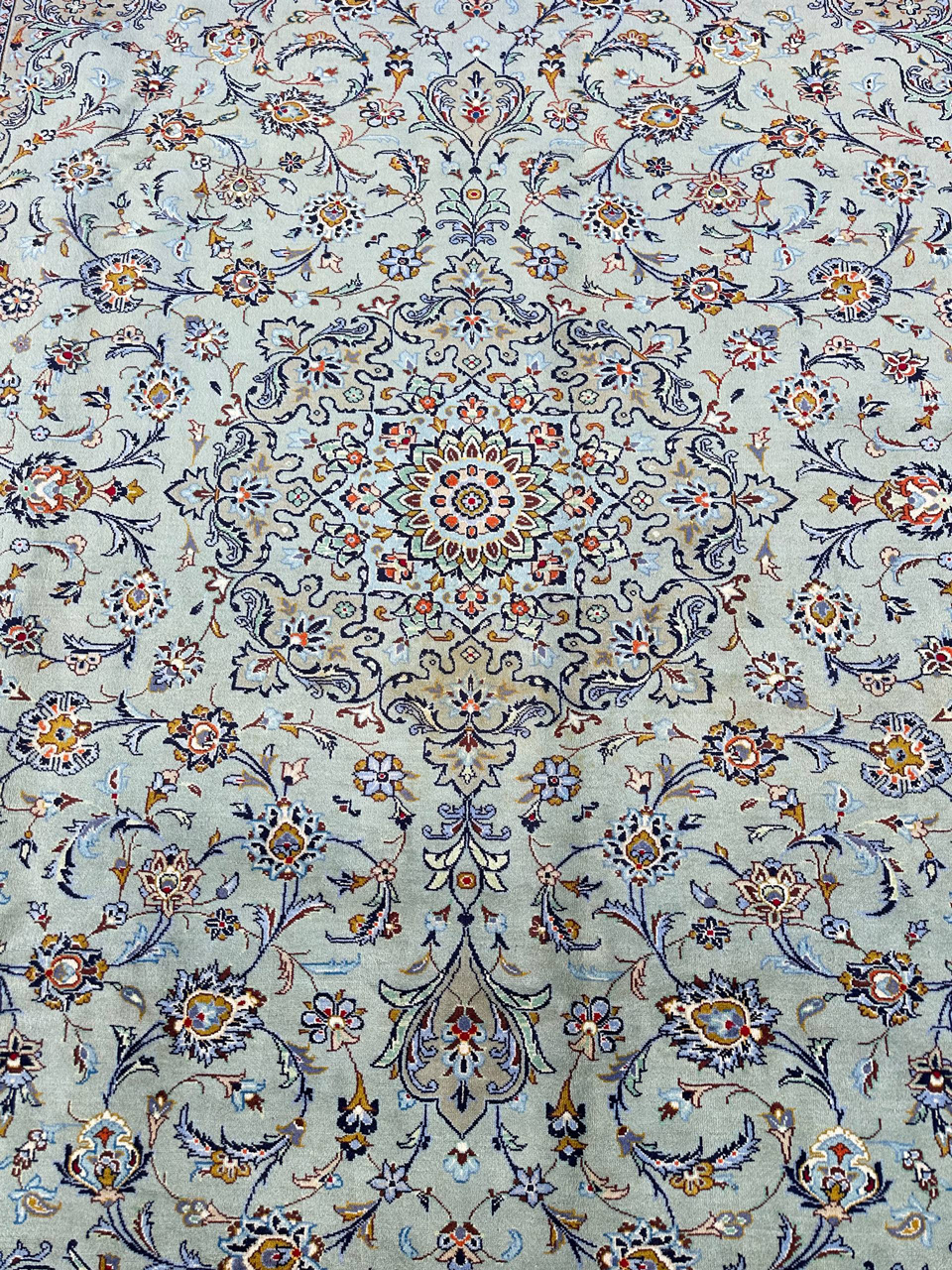 4x3M Pistachio Tone Persian Kashan Rug - Image 4