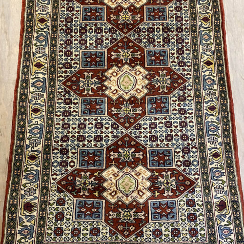 3.6M Kurdi  Sanandaj Persian Runner