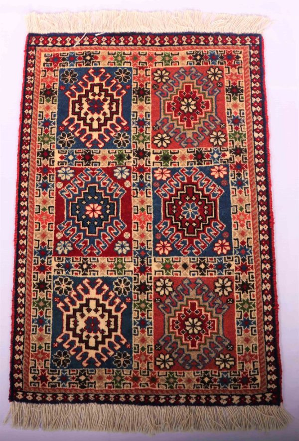 0.9×0.6M Persian Yalameh Rug