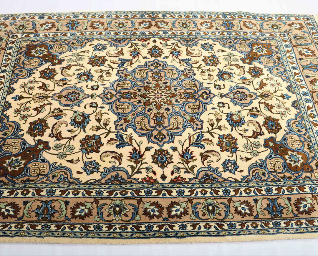 2.1x1.5M Fine Pistachio Kashmar Rug - Image 4