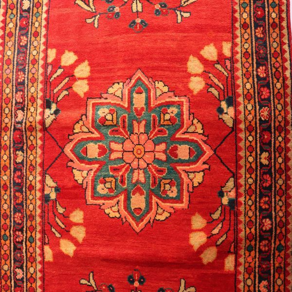 3.8m Old Persian Lilian Runner