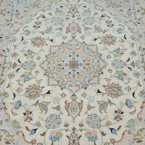 1.6x1.1M Creamy Tone Persian Kashan Rug