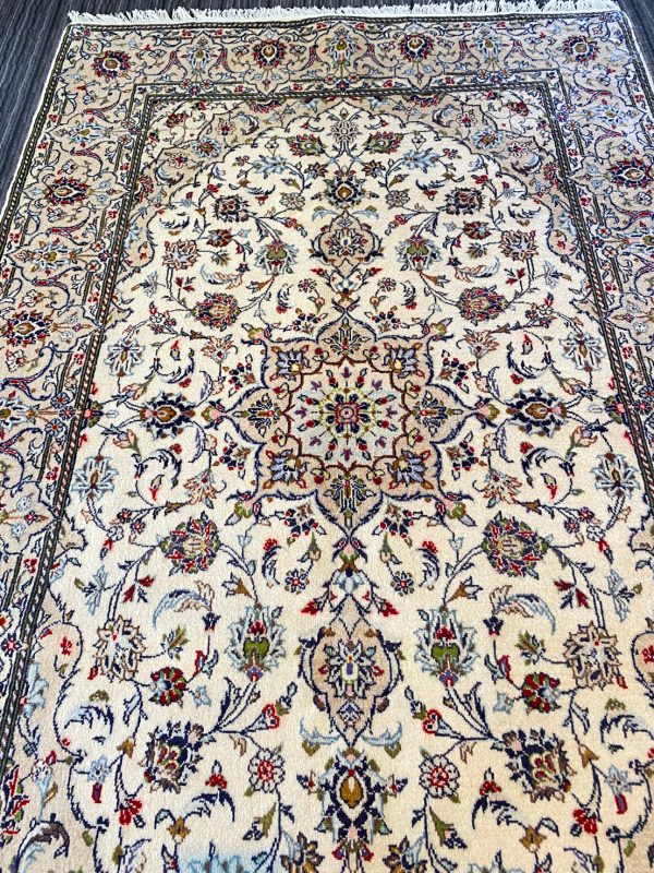 2.2×1.4M Beige Persian Kashan