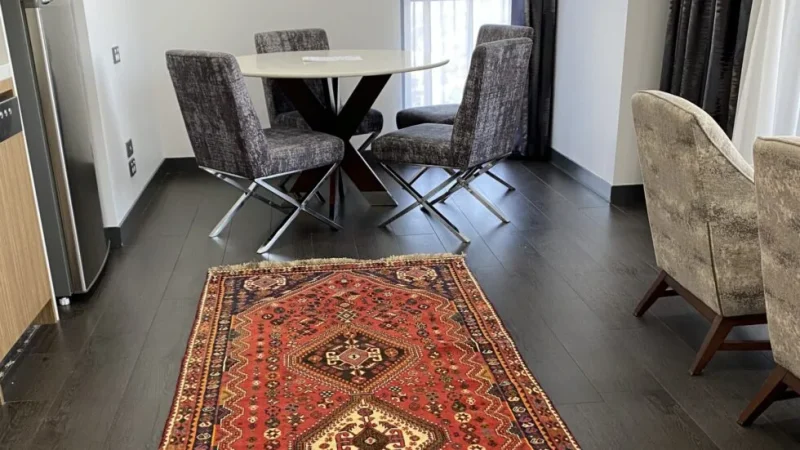 A Designer’s Guide to Matching Persian Rugs with Your Decor 5 IMG 0159 scaled e1677514564531 980x551.jpg