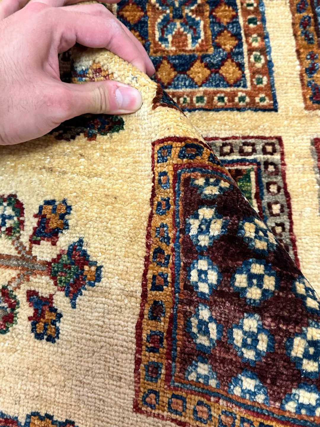 1.6 x 1 M Afghan Super Chobi Rug - Image 6