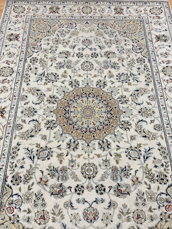 2.5 x 1.5 M Indian Wool & Silk Nain Design Rug
